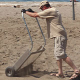 Grate Sand Cleaning Devices